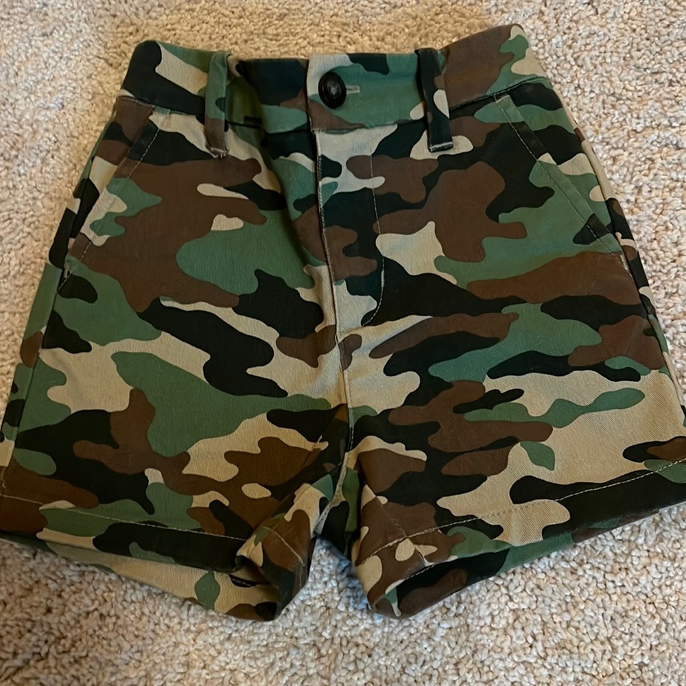 Janie and Jack Camo Boy’s Shorts 12-18 months